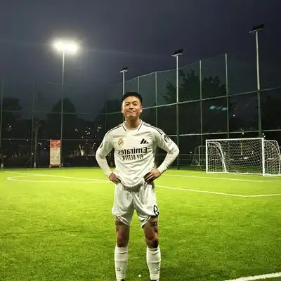 何语语